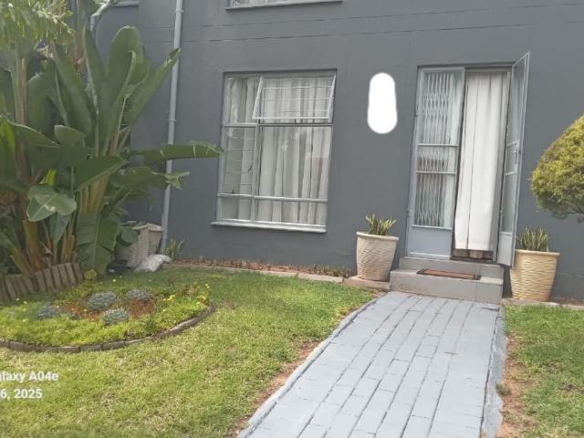 3 Bedroom duplex apartment to rent in La Montagne, Pretoria