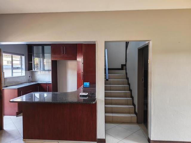 3 Bedroom Duplex in Magalieskruin