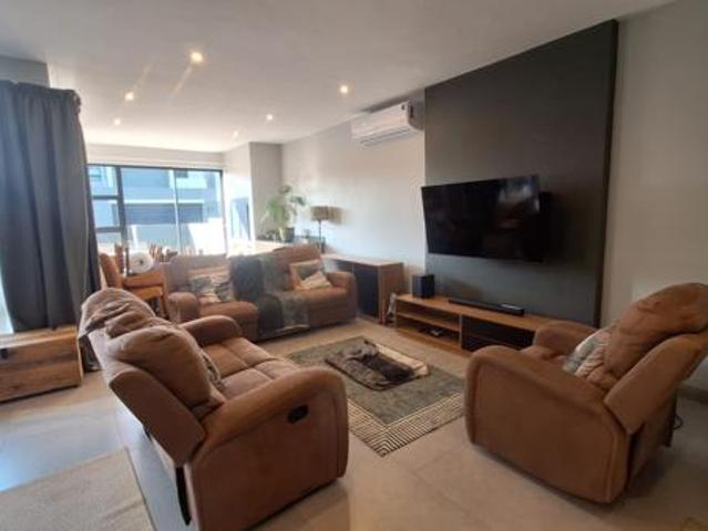 3 Bedroom Duplex in Midstream Meadows