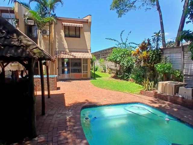 3 Bedroom Duplex in Montclair