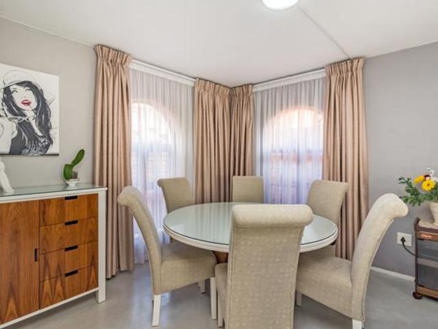 3 Bedroom Duplex in Noordheuwel