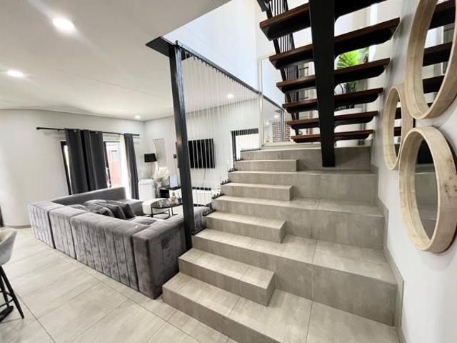 3 Bedroom Duplex in North Riding