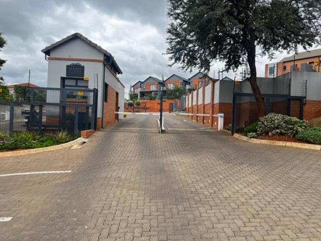 3 Bedroom Duplex in Olympus AH