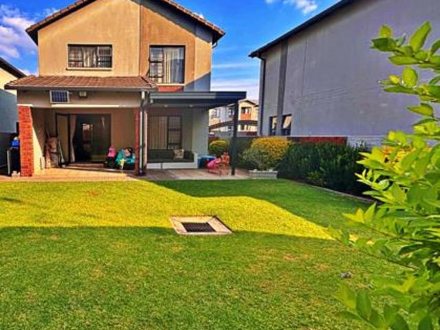 3 Bedroom Duplex in Amberfield