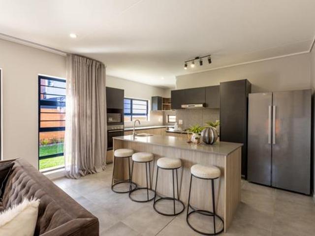 3 Bedroom Duplex in Amberfield