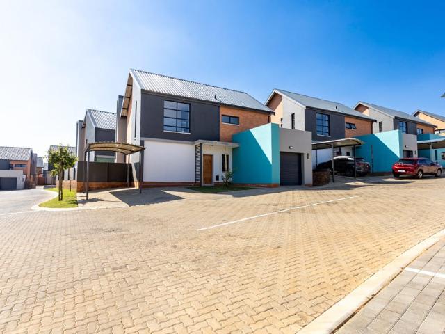 3 Bedroom Duplex in Amberfield