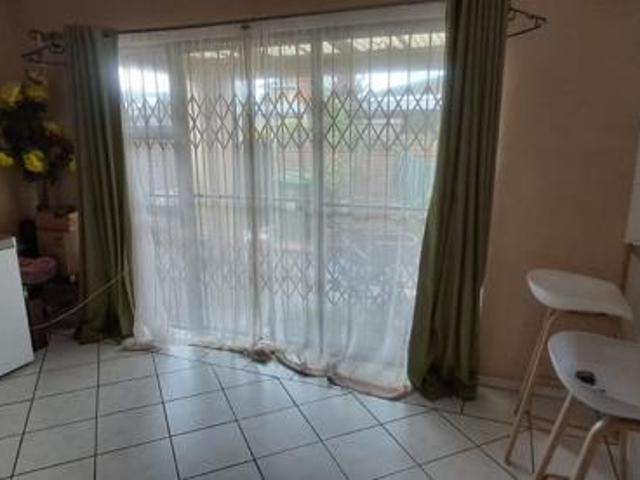 3 Bedroom Duplex in Arboretum