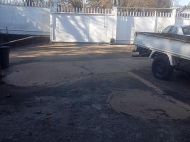 3 Bedroom Duplex in Bezuidenhout Valley