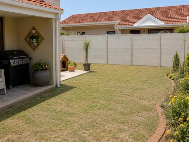 3 Bedroom Duplex in Bloubergstrand