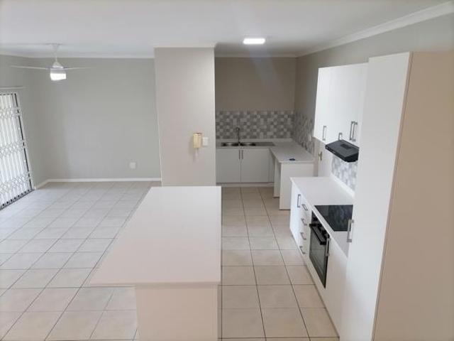 3 Bedroom Duplex in Blythedale Beach