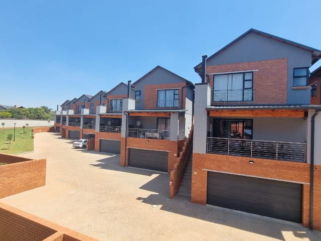 3 Bedroom Duplex in Bronberg