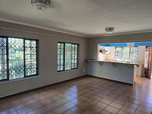 3 Bedroom Duplex in Chase Valley Heights
