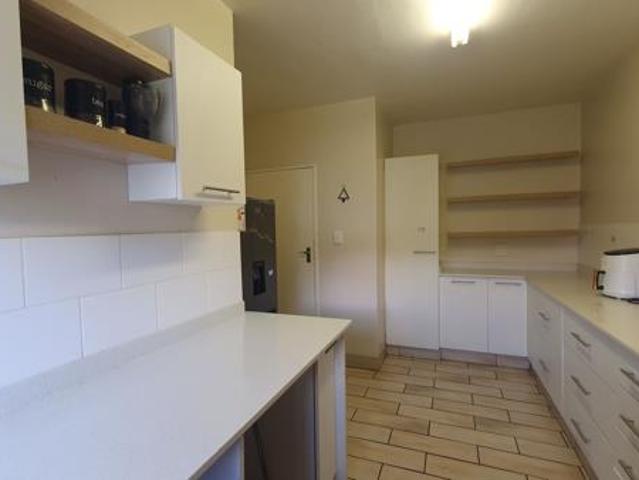3 Bedroom Duplex in Clarendon
