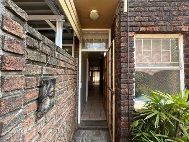 3 Bedroom Duplex in Clubview