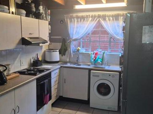 3 Bedroom Duplex in Die Hoewes