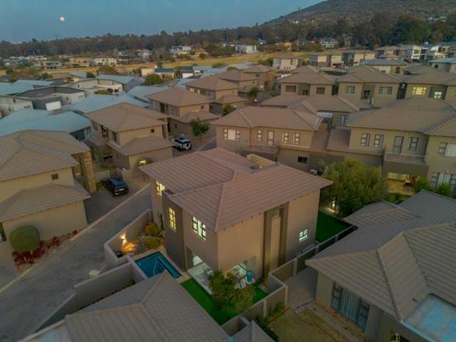 3 Bedroom Duplex in Eye of Africa Estate