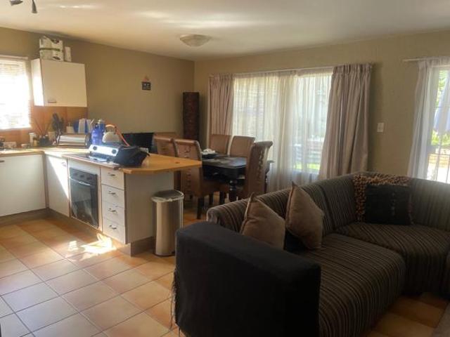 3 Bedroom Duplex in Eastleigh