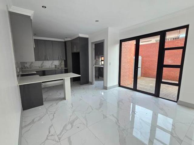 3 Bedroom Duplex in Erasmia