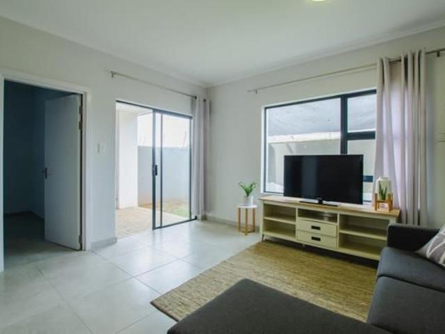 3 Bedroom Duplex in Glen Marais