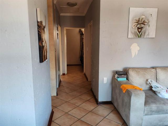 3 Bedroom Duplex in Glen Marais