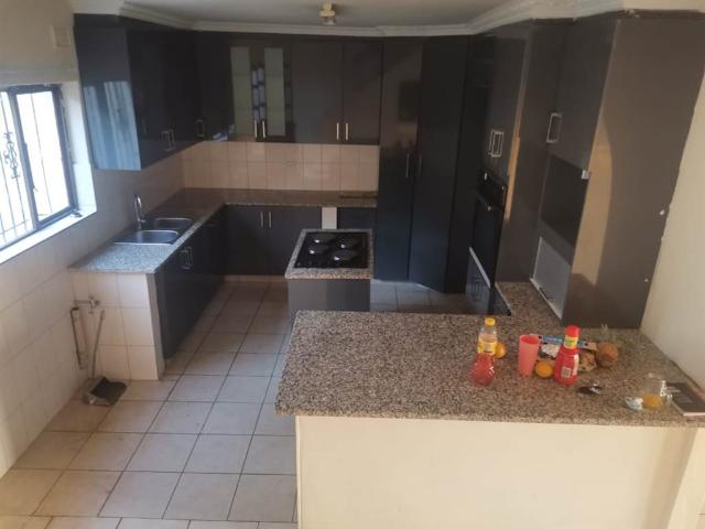 3 Bedroom Duplex in Greenwood Park