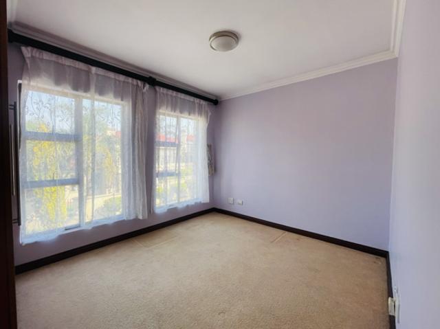 3 Bedroom Duplex in Halfway Gardens
