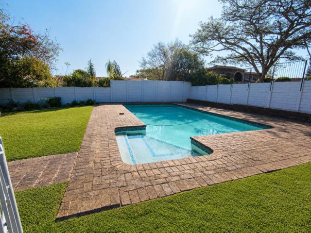 3 Bedroom Duplex in Hayfields