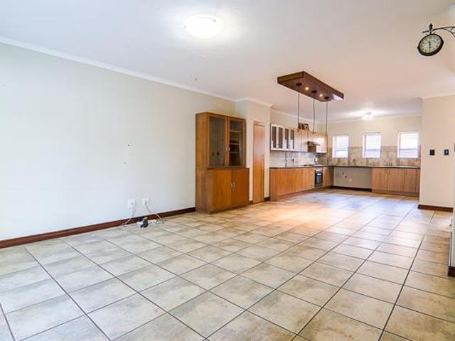 3 Bedroom Duplex in Heritage Hill