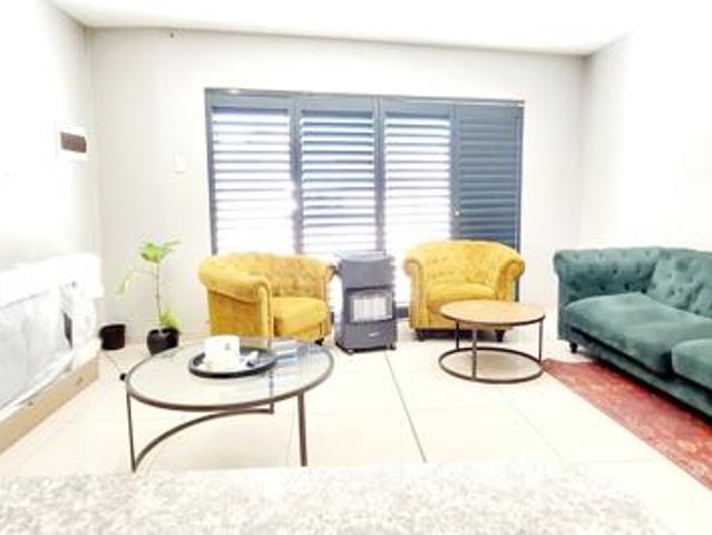 3 Bedroom Duplex in Jackaroo Park