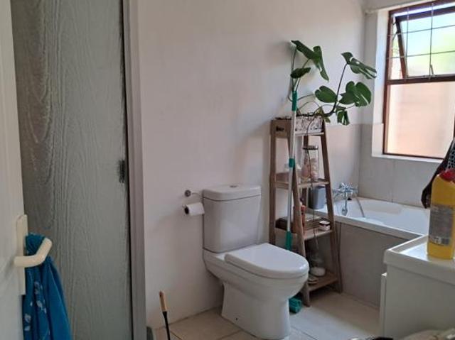 3 Bedroom Duplex in Jeffreys Bay Central