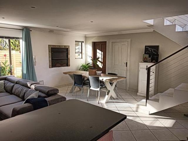 3 Bedroom Duplex in Jeffreys Bay Central