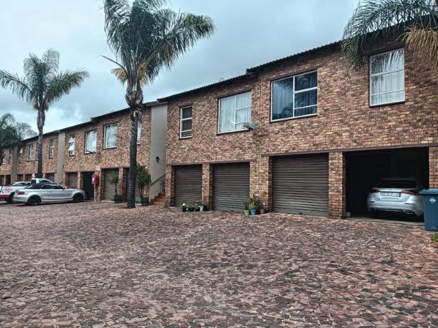3 Bedroom Duplex in Kempton Park