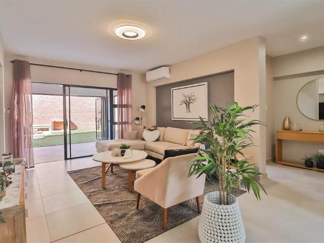 3 Bedroom Duplex in Stonehenge