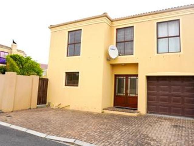3 bedroom duplex in secure bothasig.