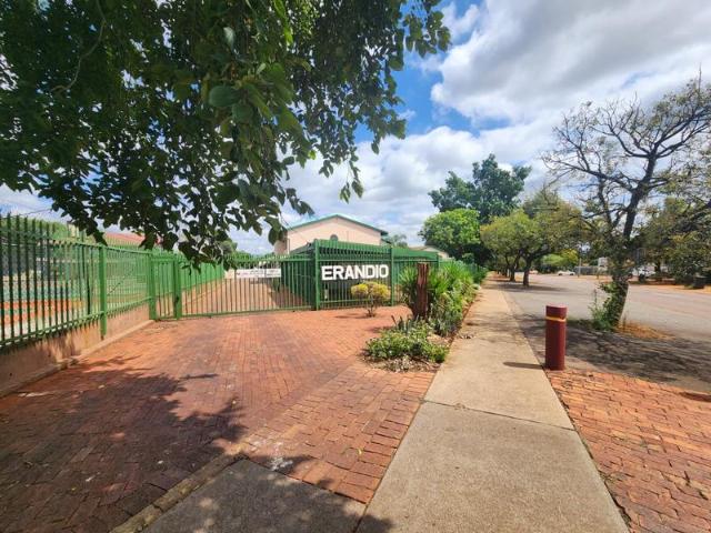 3 Bedroom Duplex in Sinoville