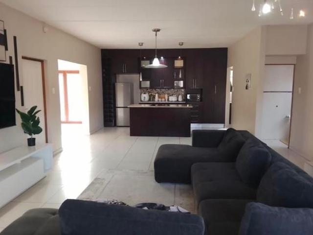 3 Bedroom Duplex in Vanderbijlpark SE8