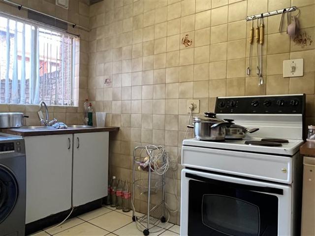 3 Bedroom Duplex in Vereeniging Central