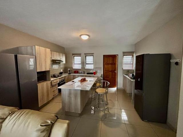 3 Bedroom Duplex in Waterkloof