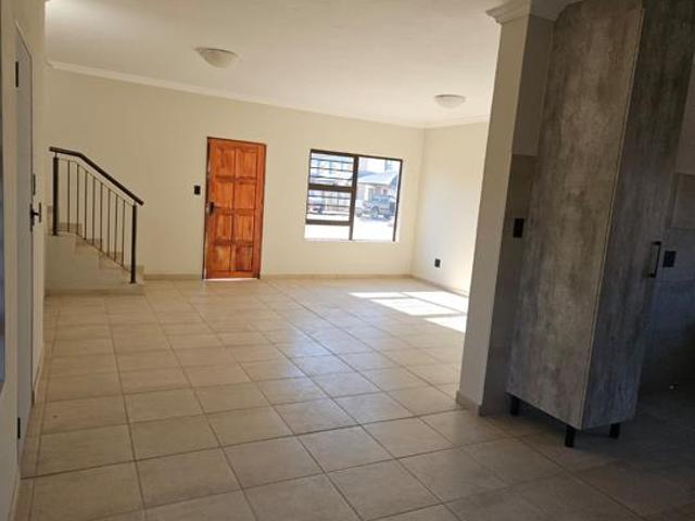 3 Bedroom Duplex in Waterval East