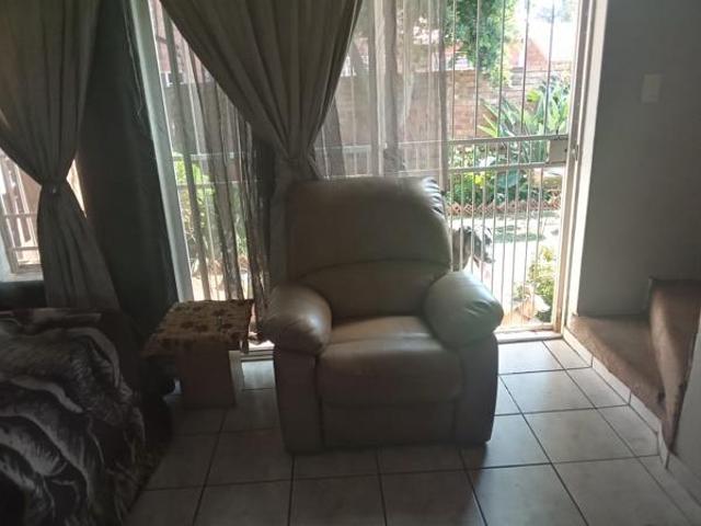 3 Bedroom Duplex in Weltevreden Park