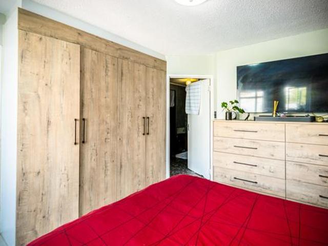 3 Bedroom Duplex in West Beach