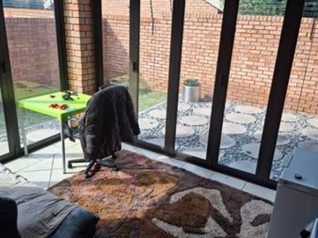 3 Bedroom Duplex in Willow Park Manor