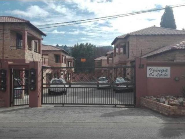 3 Bedroom Duplex To Let in Oakdene