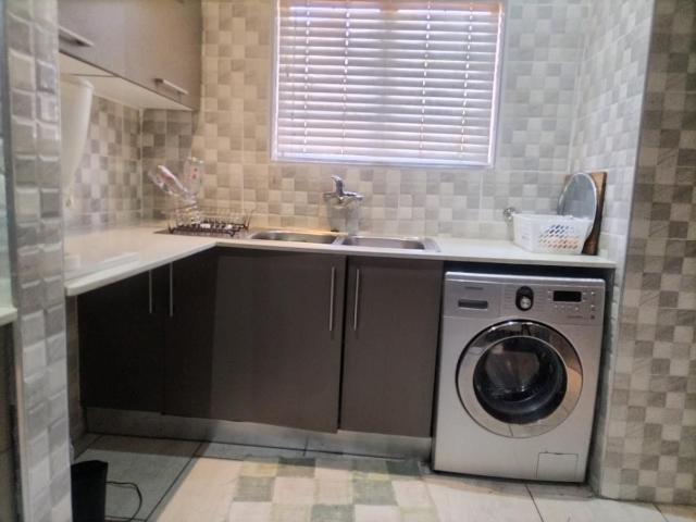 3 Bedroom townhouse freehold for sale in Heatherdale AH, Akasia