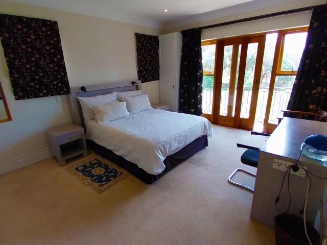 3 Bedroom duplex townhouse sectional for sale in Morningside, Sandton