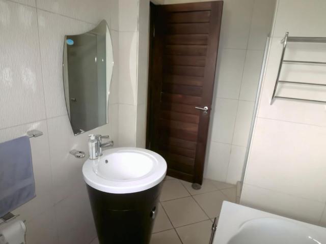 3 Bedroom duplex townhouse sectional for sale in Menlo Park, Pretoria