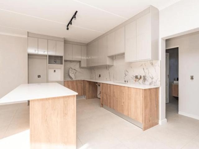 3 Bedroom duplex townhouse sectional for sale in Sandown, Blouberg
