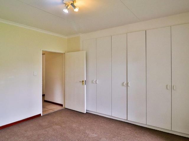 3 Bedroom duplex townhouse sectional for sale in Paulshof, Sandton