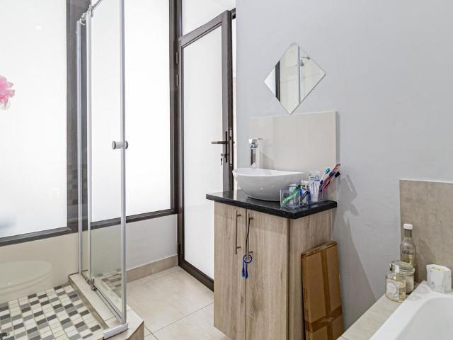 3 Bedroom duplex townhouse sectional for sale in Paulshof, Sandton