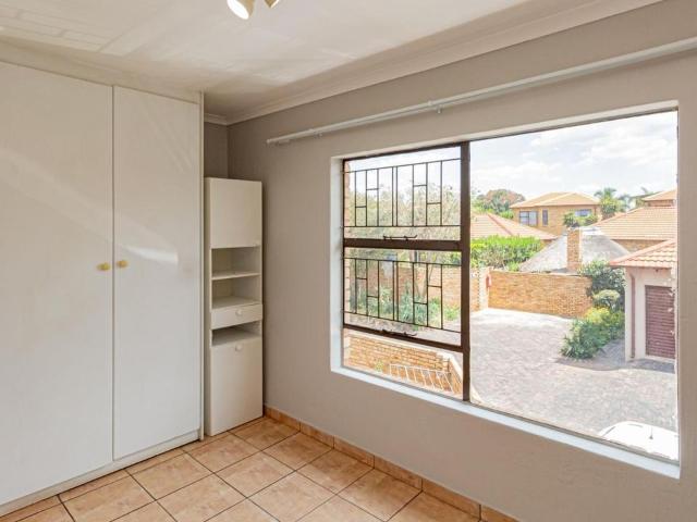 3 Bedroom duplex townhouse sectional for sale in Weltevreden Park, Roodepoort